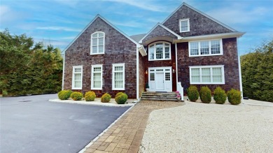 Beach Home For Sale in Quogue, New York