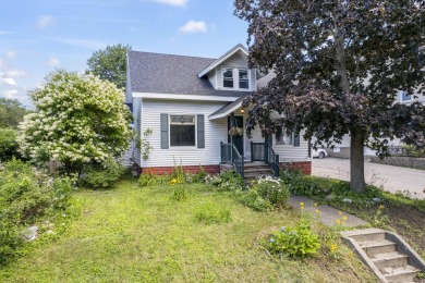 Beach Home For Sale in South Portland, Maine