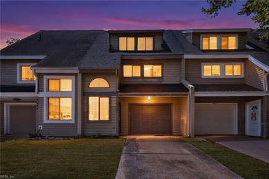 Beach Townhome/Townhouse For Sale in Virginia Beach, Virginia