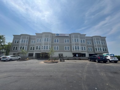 Beach Condo Sale Pending in New Haven, Connecticut