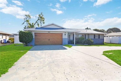 Beach Home For Sale in Bradenton, Florida