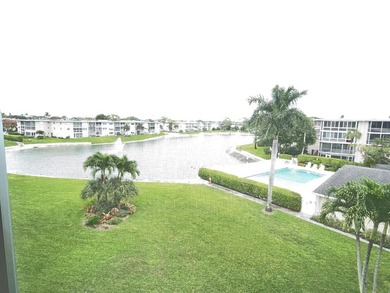 Beach Condo For Sale in Lake Worth, Florida