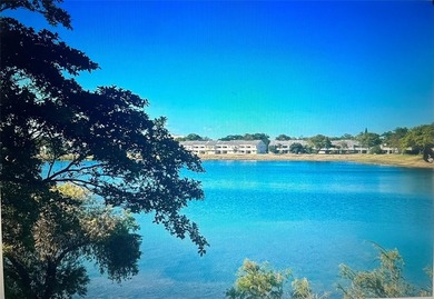 Beach Condo For Sale in Lauderdale Lakes, Florida