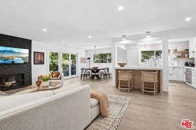 Beach Condo For Sale in Santa Monica, California