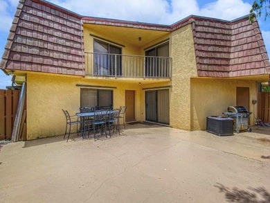 Beach Townhome/Townhouse For Sale in Palm Springs, Florida