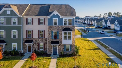 Beach Townhome/Townhouse For Sale in Smithfield, Virginia