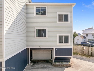 Beach Condo For Sale in Carolina Beach, North Carolina