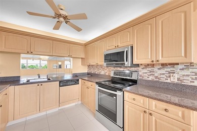 Beach Condo For Sale in Sunrise, Florida