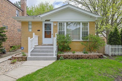 Beach Home Active Under Contract in Skokie, Illinois