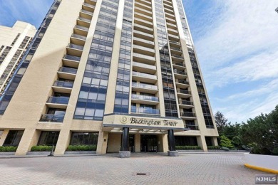 Beach Condo For Sale in Fort Lee, New Jersey