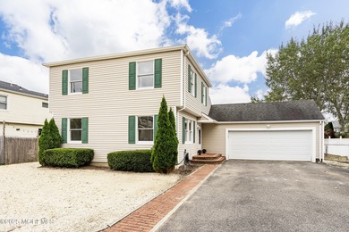 Beach Home For Sale in Toms River, New Jersey