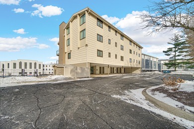 Beach Condo For Sale in Michigan City, Indiana