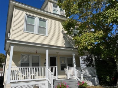 Beach Home Sale Pending in New London, Connecticut