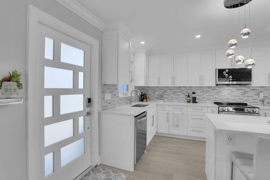 Beach Home For Sale in Delray Beach, Florida