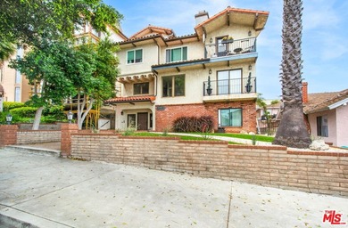Beach Condo For Sale in San Pedro, California