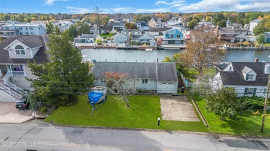 Beach Home For Sale in Bayville, New Jersey