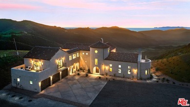 Beach Home For Sale in Malibu, California