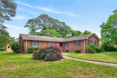 Beach Home For Sale in Portsmouth, Virginia