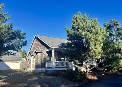 Beach Home For Sale in Depoe Bay, Oregon