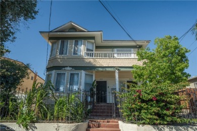 Beach Apartment For Sale in San Pedro, California