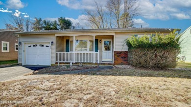 Beach Home For Sale in Toms River, New Jersey