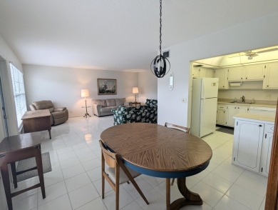 Beach Condo For Sale in West Palm Beach, Florida