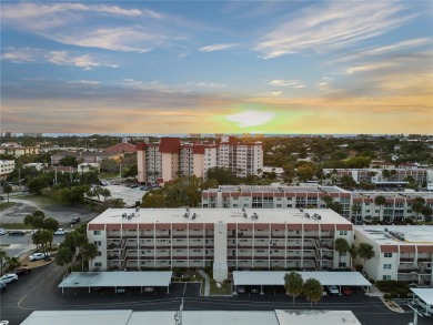 Beach Condo Sale Pending in Venice, Florida