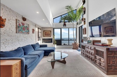 Beach Condo For Sale in Queens, New York