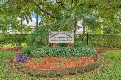 Beach Condo For Sale in Dania, Florida