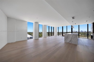Beach Condo For Sale in Miami Beach, Florida
