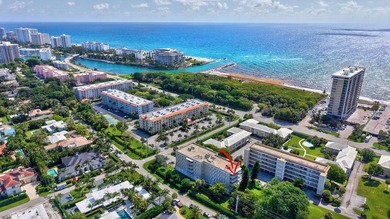 Beach Condo For Sale in Boca Raton, Florida