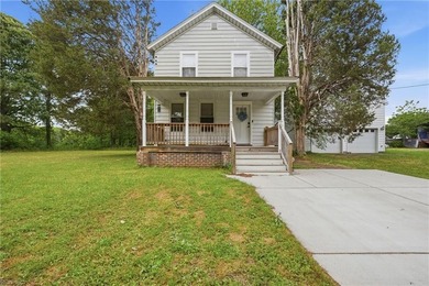 Beach Home For Sale in Chesapeake, Virginia