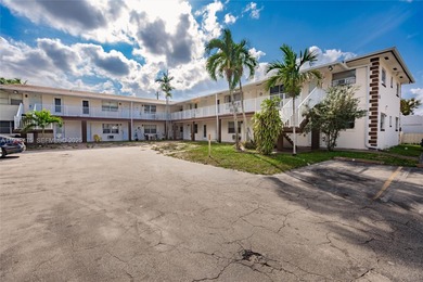 Beach Condo For Sale in Hollywood, Florida