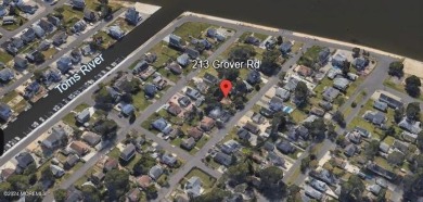 Beach Home For Sale in Toms River, New Jersey