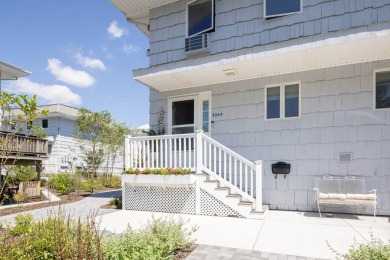 Beach Condo For Sale in Westhampton Beach, New York