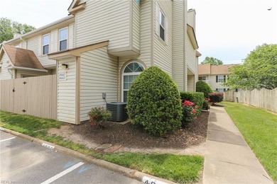Beach Townhome/Townhouse For Sale in Virginia Beach, Virginia