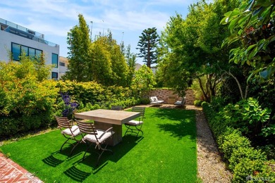 Beach Townhome/Townhouse For Sale in San Francisco, California