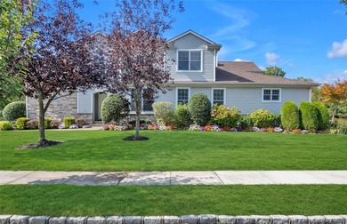 Beach Condo For Sale in Port Washington, New York