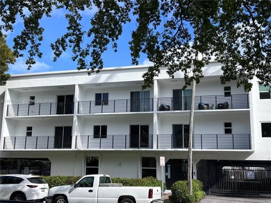 Beach Condo For Sale in Miami Beach, Florida