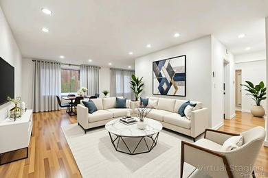 Beach Home Sale Pending in Great Neck, New York