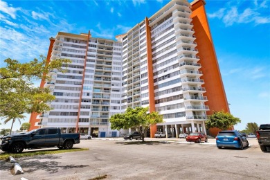 Beach Condo For Sale in Miami, Florida