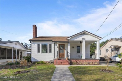 Beach Home Active Under Contract in Jacksonville, Florida