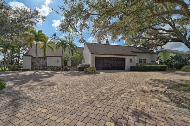 Beach Home For Sale in Sarasota, Florida