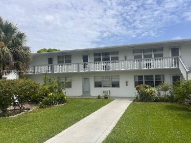 Beach Condo Sale Pending in West Palm Beach, Florida