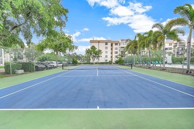 Beach Condo For Sale in Tamarac, Florida
