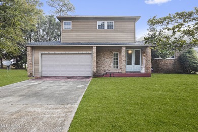 Beach Home For Sale in Gautier, Mississippi