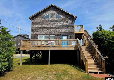 Beach Home For Sale in Avon, North Carolina