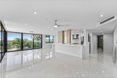 Beach Condo For Sale in Singer Island, Florida