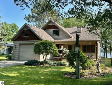 Beach Home For Sale in Oscoda, Michigan