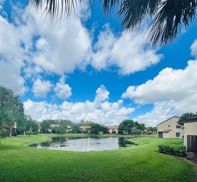 Beach Condo For Sale in Coconut Creek, Florida